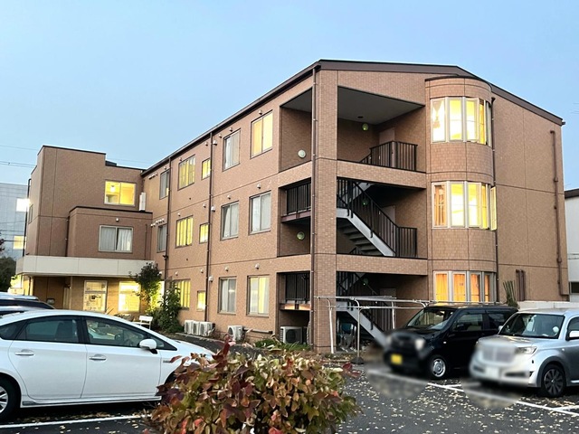 愛の家グループホーム 大宮吉野町の建物外観全景