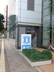 ローソン　青森クロスタワーア・ベイ店