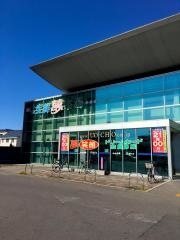 スーパー魚長生鮮夢市場本通店