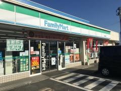 ファミリーマート　益城惣領店