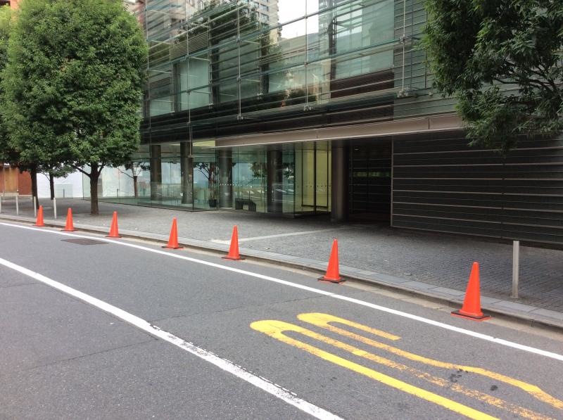 正面玄関