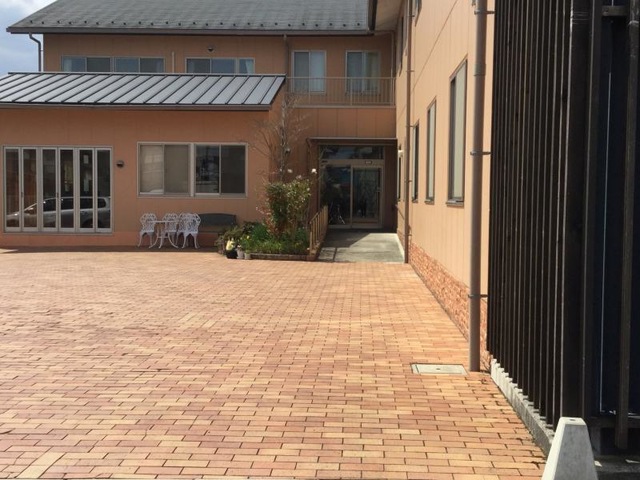 エルプラス元町 施設外観