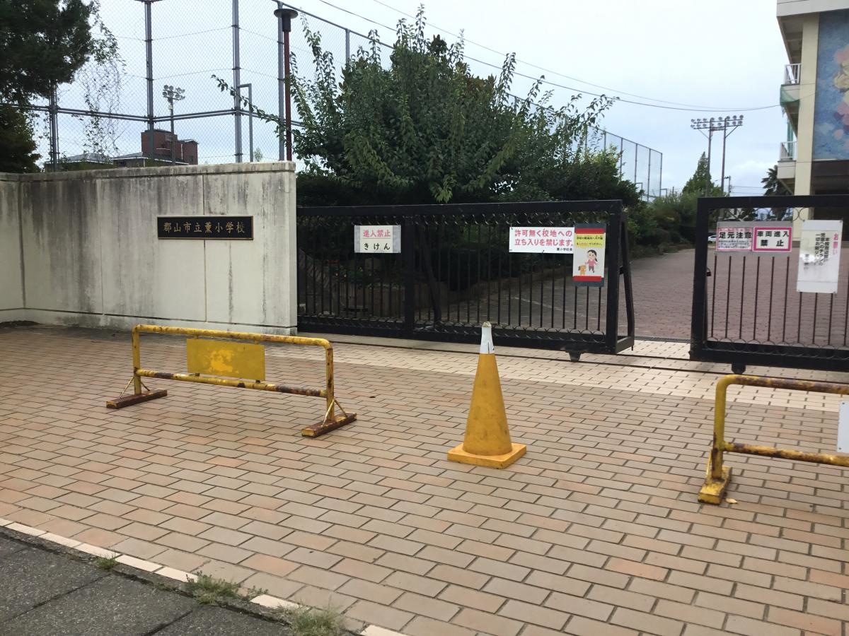 正門