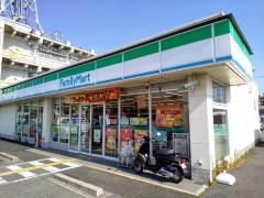 ファミリーマート　近江八幡中村町店