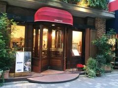 銀座トリコロール本店