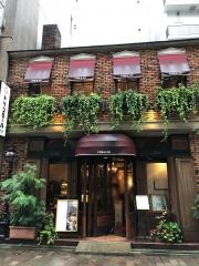 銀座トリコロール本店