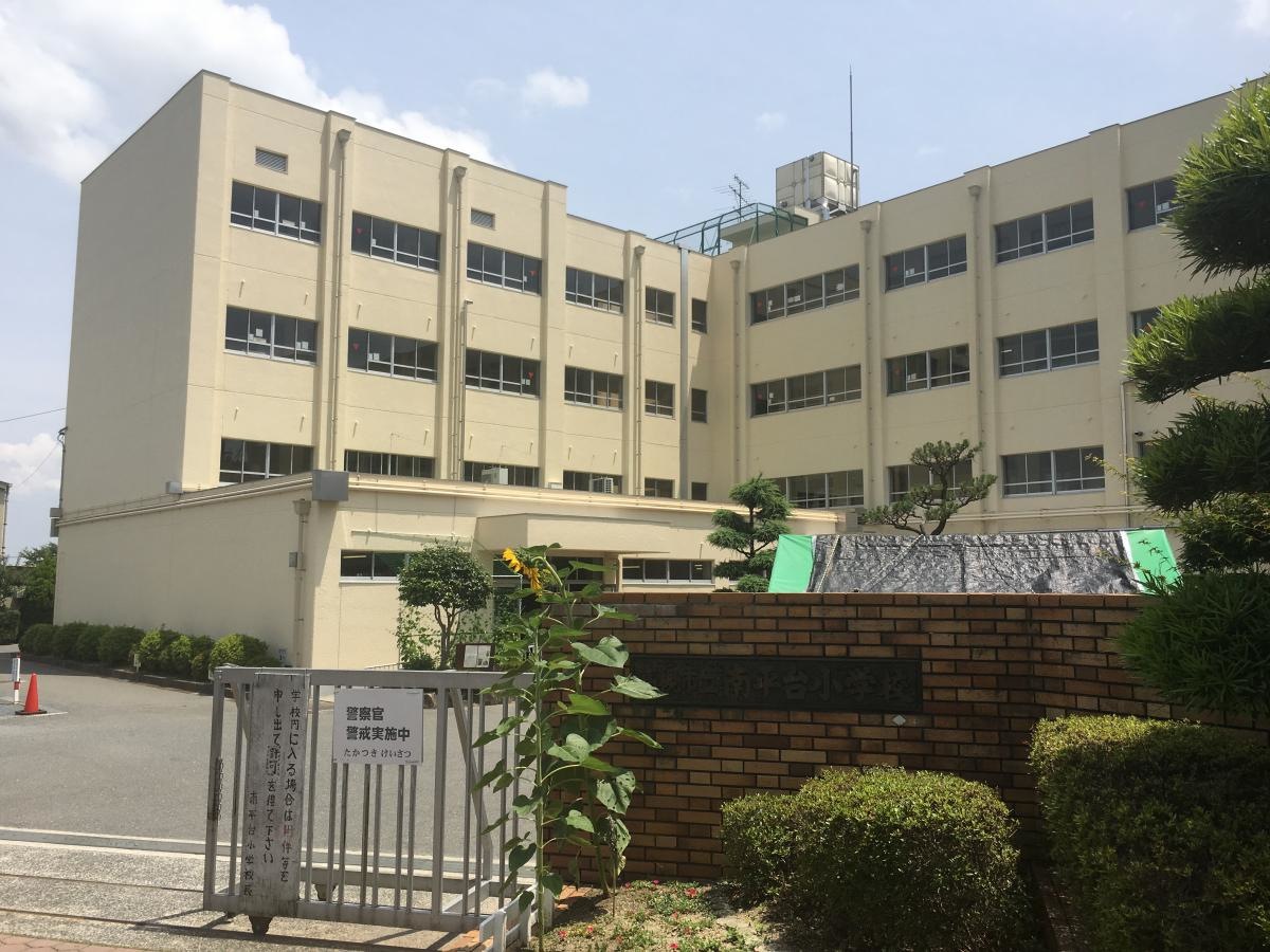 施設外観です。