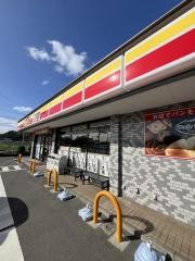 デイリーヤマザキ　猿喰店