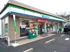ファミリーマート　春日井王子町店