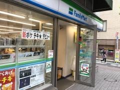 ファミリーマート　神楽坂三丁目店_施設外観