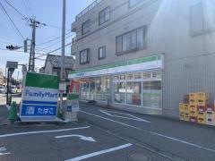 ファミリーマート　わくなみや小橋店
