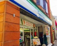 ファミリーマート　麹屋店