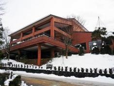 高山自動車短期大学