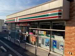 セブンイレブン湯河原城堀店