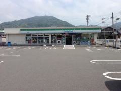 ファミリーマート　焼津中里店