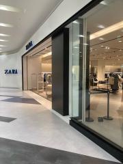 ザラ　イオンモールナゴヤドーム前店