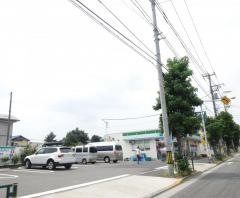 ファミリーマート　世田谷喜多見店