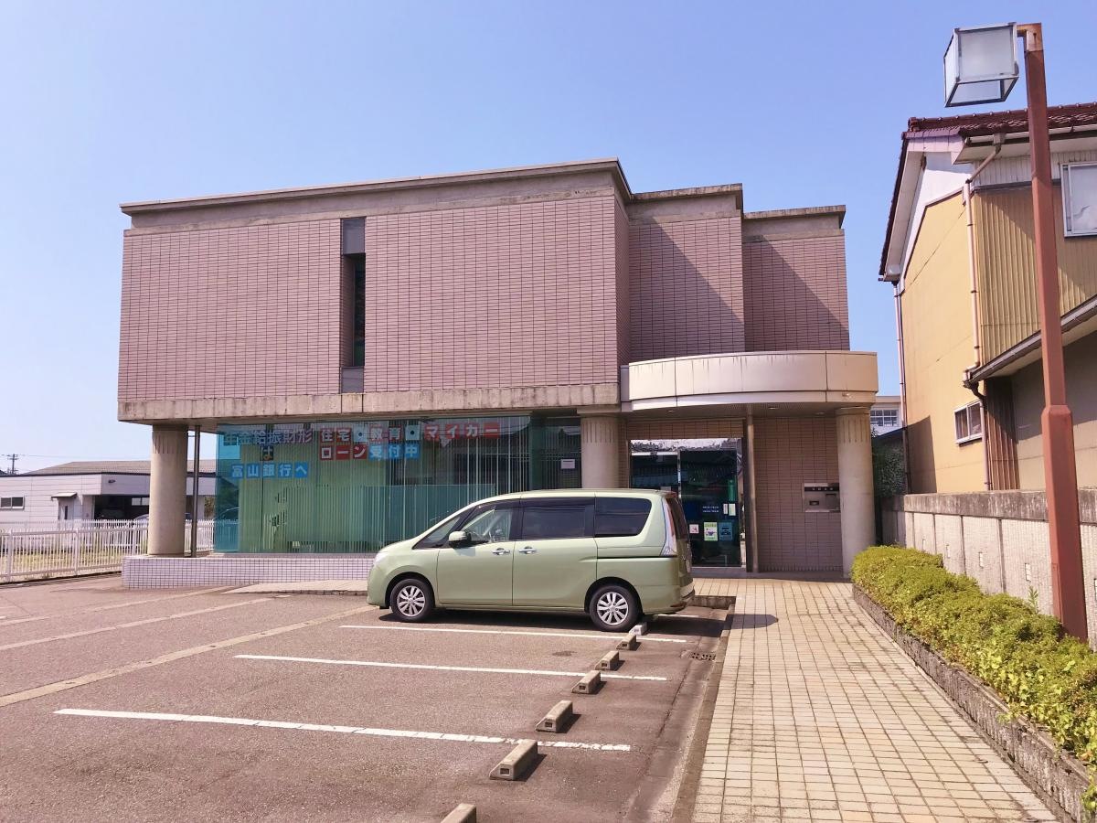 建物正面