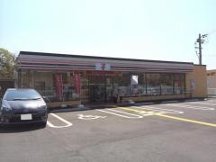 セブンイレブン 京都男山店