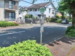 「東玉川学園四丁目」バス停留所