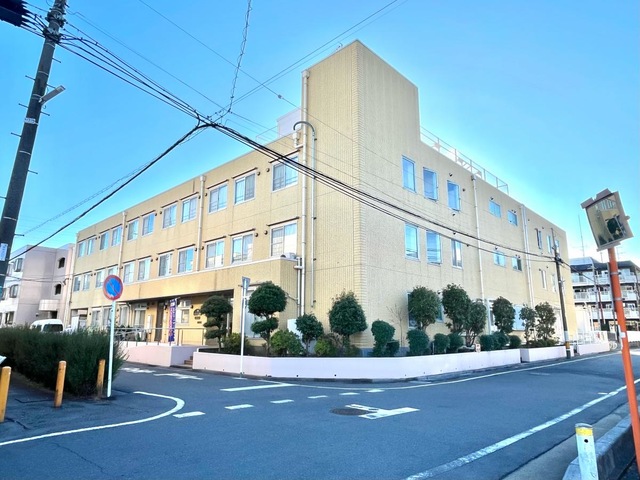有料老人ホーム サニーライフ南浦和の建物外観全景