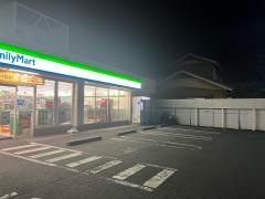 ファミリーマート　大森駅南店