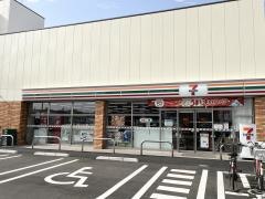 セブンイレブン　足立椿２丁目店