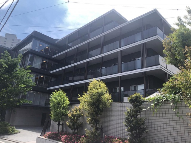 チャームスイート新宿戸山