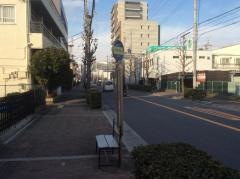 「八尾郵便局前」バス停留所