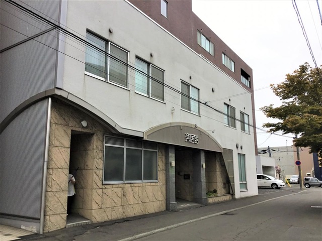 介護付有料老人ホーム楽居館 施設外観