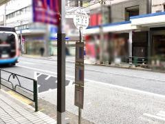 「大井町駅東口」バス停留所
