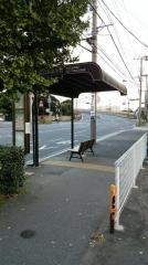 「塩浜営業所前」バス停留所