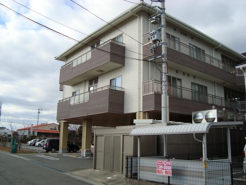 西井