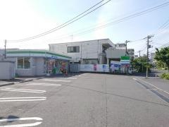 ファミリーマート　港北太尾町店