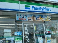 ファミリーマート　大垣赤坂店