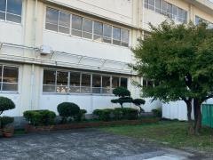 向小学校