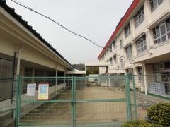 好徳小学校