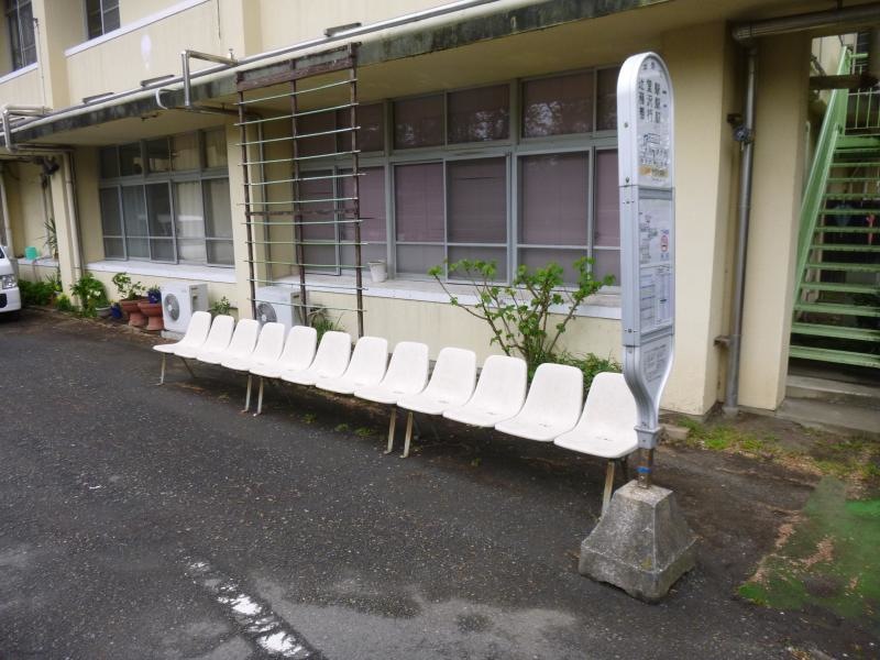 バス停外観