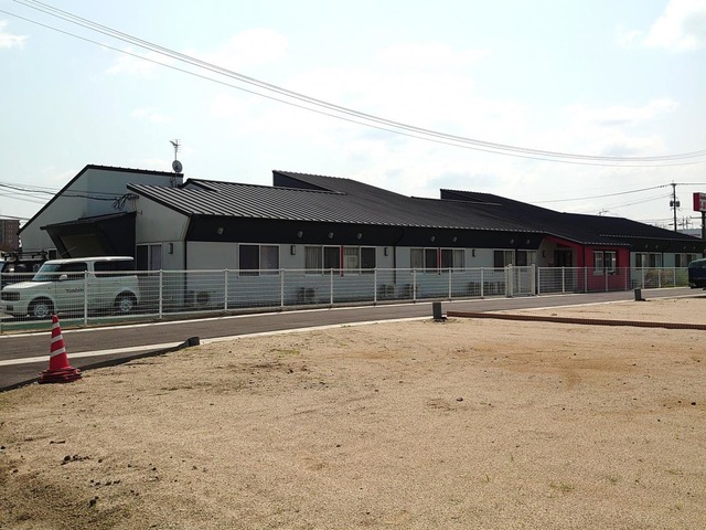 ゆうしん三丁目 建物全景