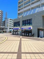 ローソン　ＬＴＦ幕張駅北口店