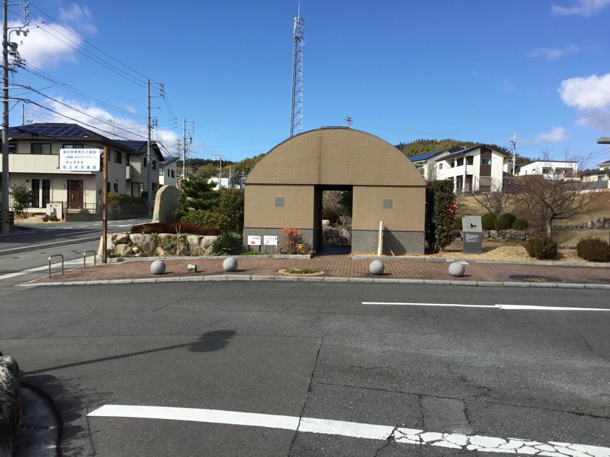 何の建物？トイレです！