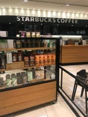 スターバックスコーヒー　羽田空港第1ターミナルマーケットプレイス3階店
