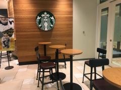 スターバックスコーヒー　羽田空港第1ターミナルマーケットプレイス3階店