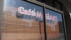 モーツアルト宮前平店