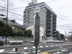 「四軒寺」バス停留所