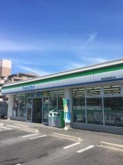 ファミリーマート　尾張旭新居町店