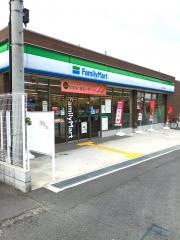 ファミリーマート　河内いわふね店
