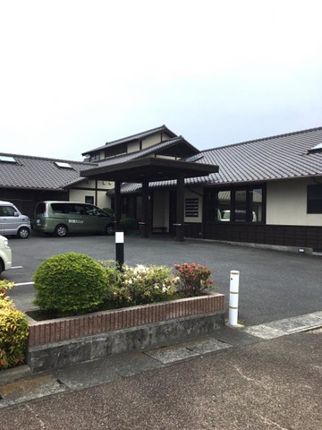 こがグループホーム野伏間 建物全景