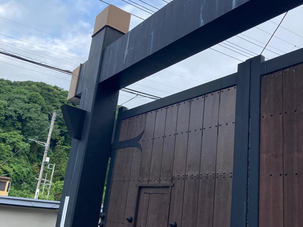 植木小学校の施設外観です。