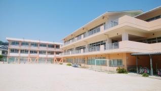 三高小学校
